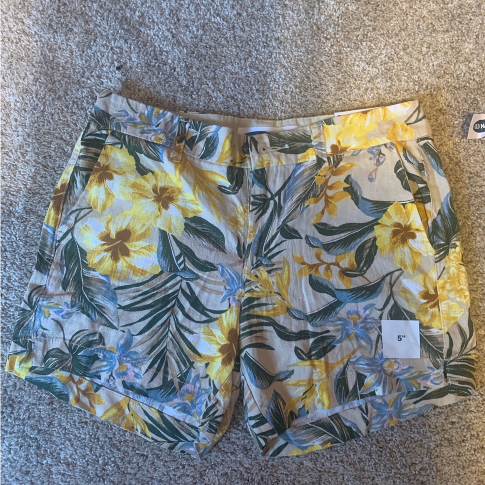 Old Navy everyday short
